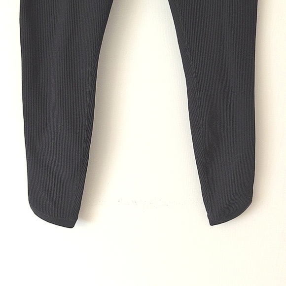 Athleta Womens Small Elation Crossover Ribbed Leggings Black Activewear Workout - Picture 2 of 8